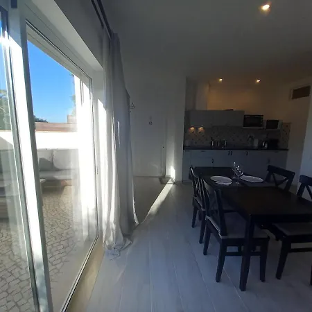 Lopes - Belch1952 Apartment *