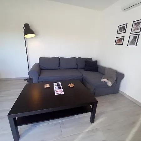 Lopes - Belch1952 Apartment *